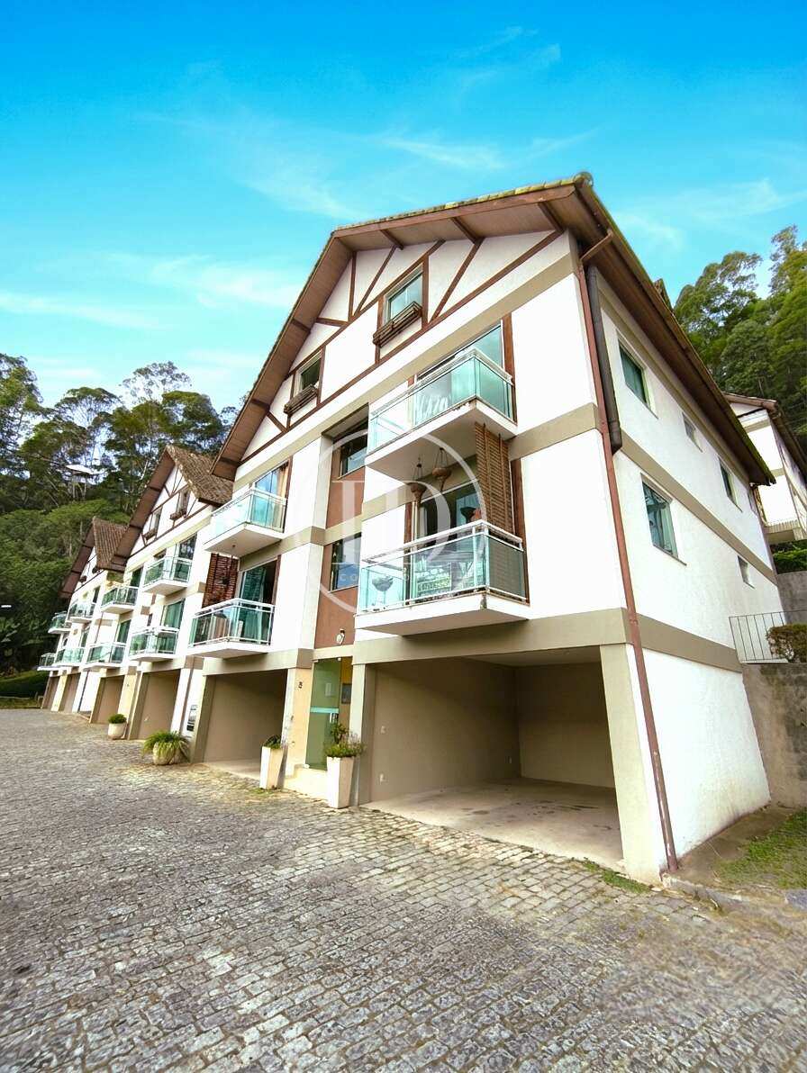  - Amplo Apartamento Linear com 3 Quartos, sendo 1 Suíte, Lareira e Sauna,  localizado no Cônego.