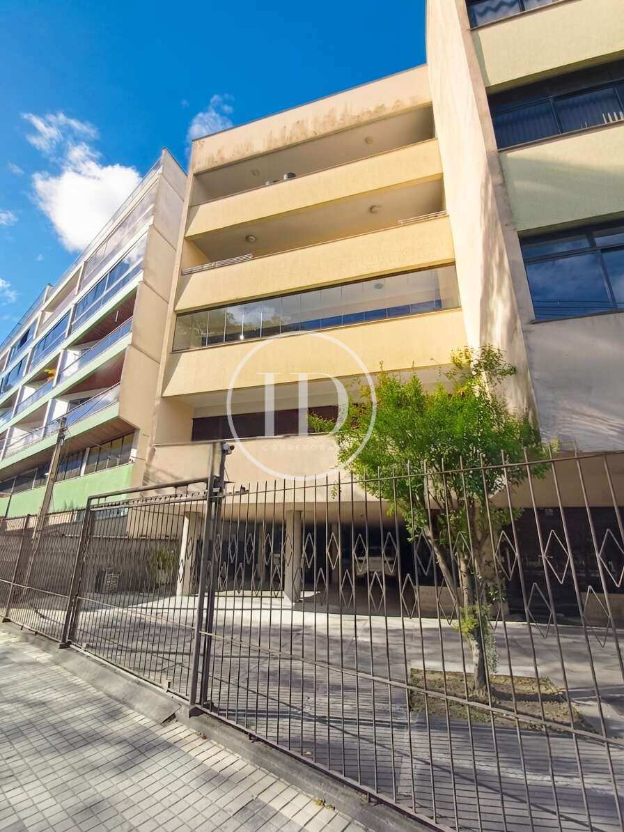 Apartamento à venda com 3 quartos - Centro,Nova Friburgo