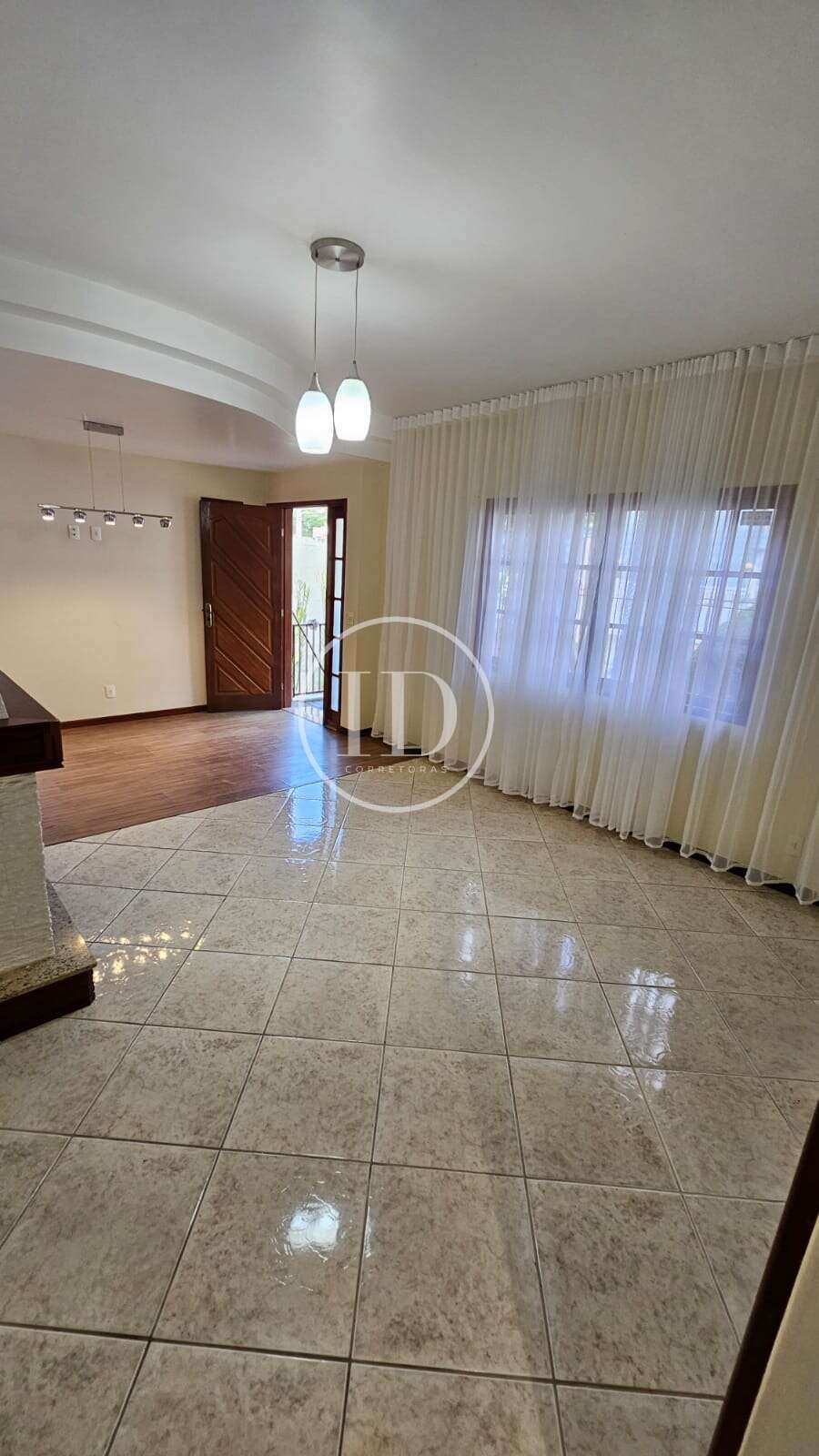 Casa à venda com 3 quartos - Sitio São Luiz,Nova Friburgo