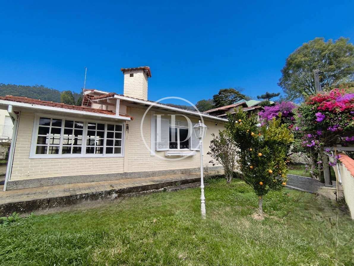  - Casa de Dois Andares no Condomínio Fechado Vila Passelargecom Com Vista Deslumbrante